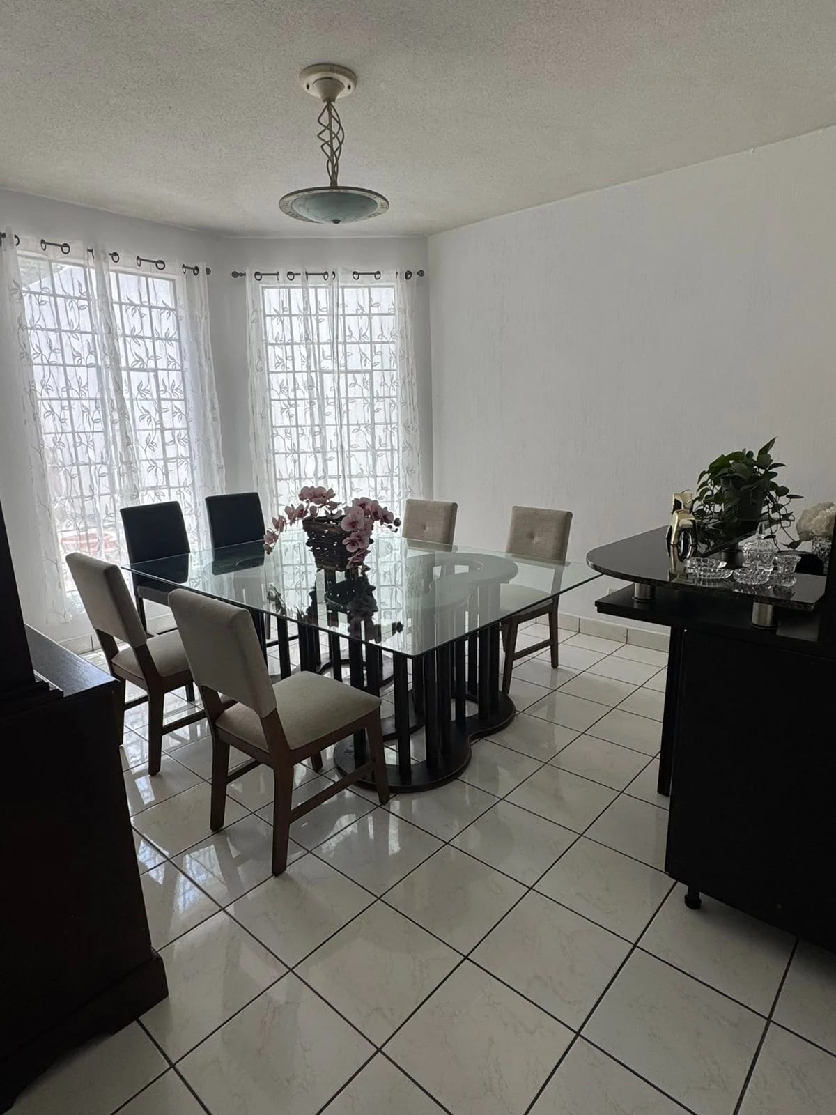 CASA EN VENTA, SAN CRISTOBAL SECTOR B1 ZONA 8 DE MIXCO — Casa en Venta en Zona 8 Mixco, Guatemala, Ciudad — foto 3 de 17