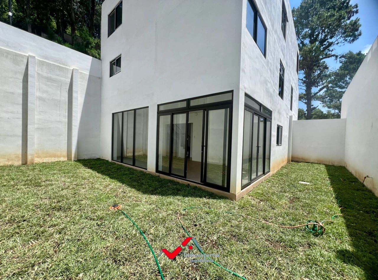 CASA EN VENTA EN ZONA 16 — Casa en Venta en Zona 16, Guatemala, Ciudad — foto 17 de 17