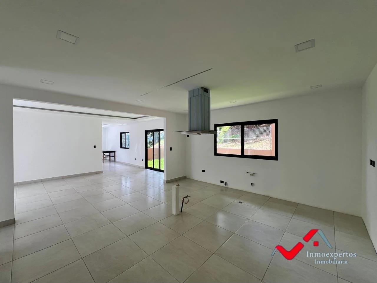 CASA EN VENTA EN ZONA 16 — Casa en Venta en Zona 16, Guatemala, Ciudad — foto 7 de 17