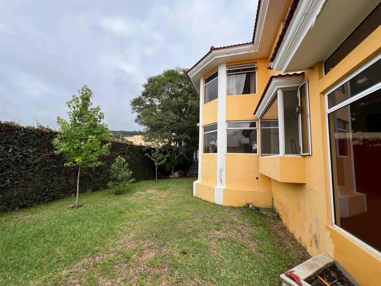 CASA EN VENTA SAN CRISTOBAL, ZONA 8 DE MIXCO RESIDENCIAL LOMA REAL — Casa en Venta en Loma Real, Zona 8 Mixco, Guatemala, Ciudad — foto 4 de 16