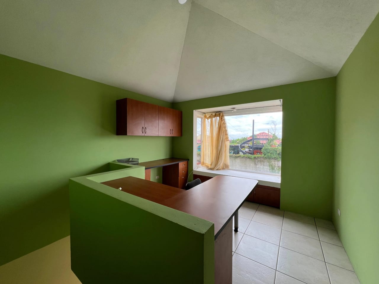 CASA EN VENTA SAN CRISTOBAL, ZONA 8 DE MIXCO RESIDENCIAL LOMA REAL — Casa en Venta en Loma Real, Zona 8 Mixco, Guatemala, Ciudad — foto 14 de 16