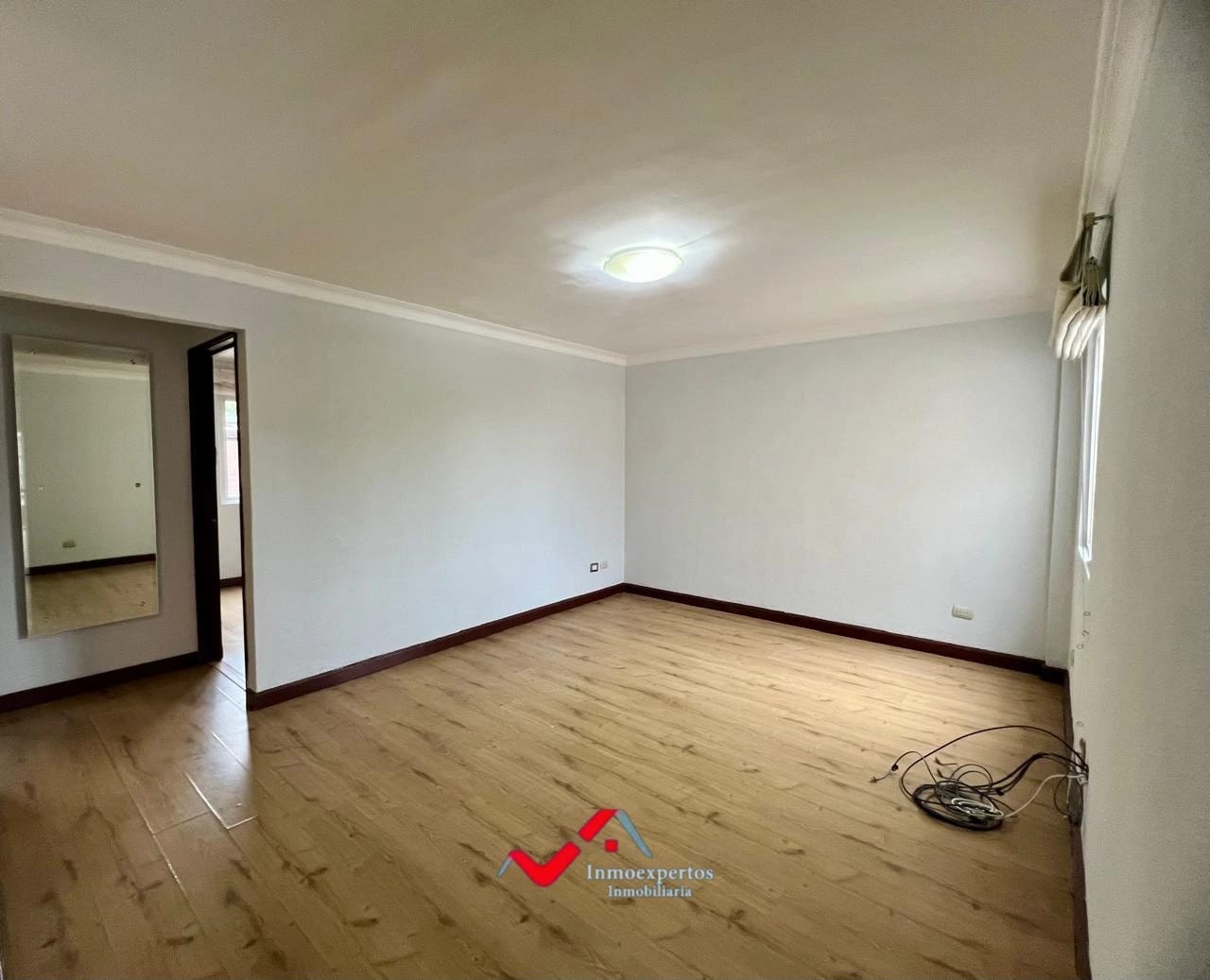 CASA EN RENTA EN PRADOS DE SAN CRISTOBAL, ZONA 8 DE MIXCO — Casa en Alquiler en Prados de San Cristóbal, Zona 8 Mixco, Guatemala, Ciudad — foto 12 de 17