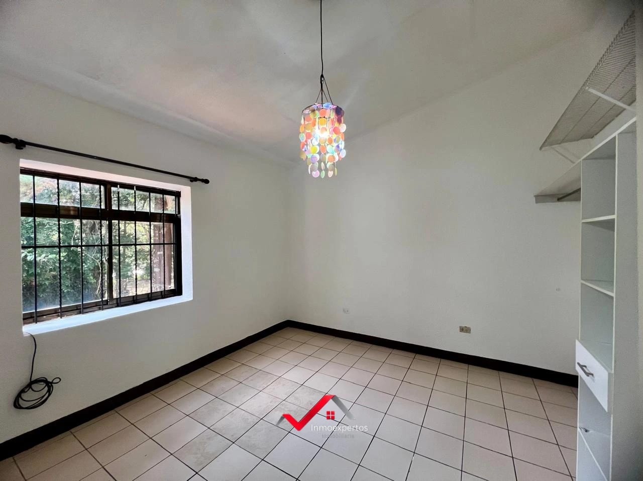 CASA EN VENTA EN FRAIJANES KM 27 — Casa en Venta en Carretera a El Salvador, Guatemala, Ciudad — foto 13 de 14