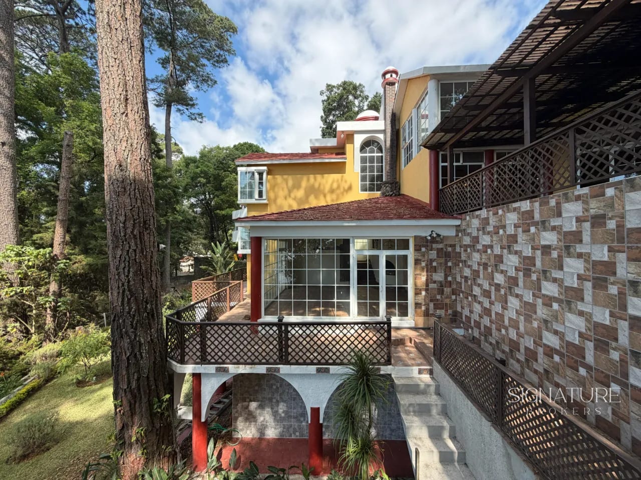 Casa en Venta - Bosque Vivo, KM 25.5 Carretera Interamericana a San Lucas — Casa en Venta en San Lucas Sacatepéquez, Sacatepéquez — foto 1 de 17