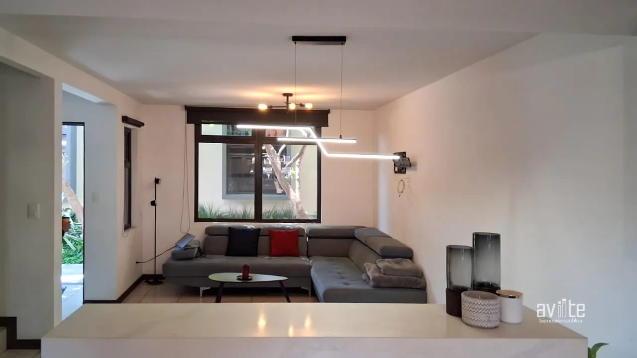 Condado Naranjo. Segovia. casa de 3 niveles con 3 habitaciones en alquiler Q9,000 — Casa en Alquiler en Condado Naranjo, Zona 4 Mixco, Guatemala, Ciudad — foto 5 de 6