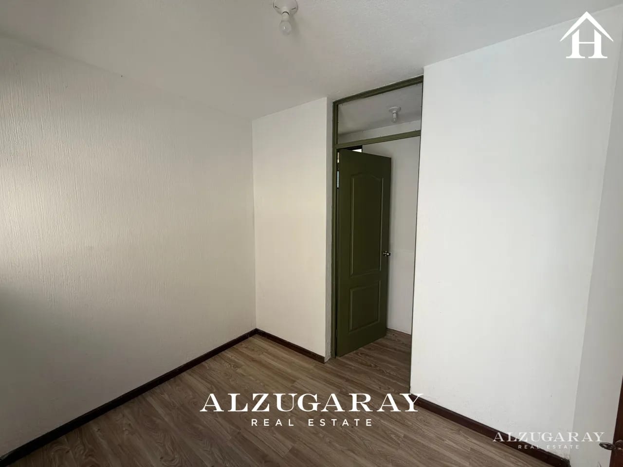 CASA REMODELADA EN CONDOMINIO - 3 HAB. AVENIDA HINCAPIE ZONA 13 — Casa en Alquiler en Zona 13, Guatemala, Ciudad — foto 5 de 12