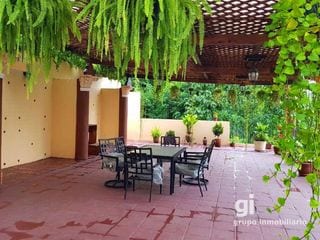 Amplia casa en venta con espacio adicional para un pequeño negocio. Ubicada en Zona 15 — Casa en Venta en Zona 15, Guatemala, Ciudad — miniatura 1 de 11