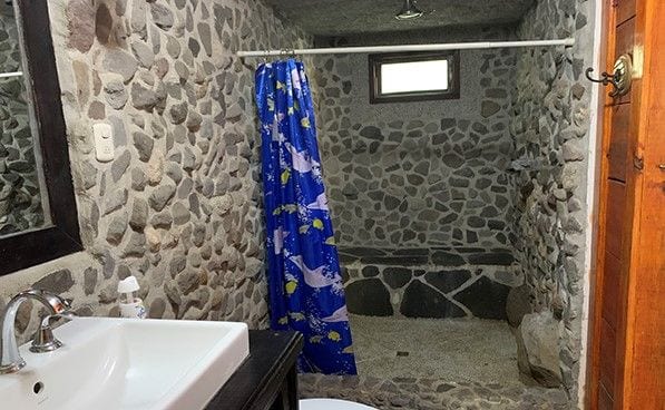 Hotel en venta con acceso al Lago — Casa en Venta en Tzununa, Sololá — foto 2 de 8