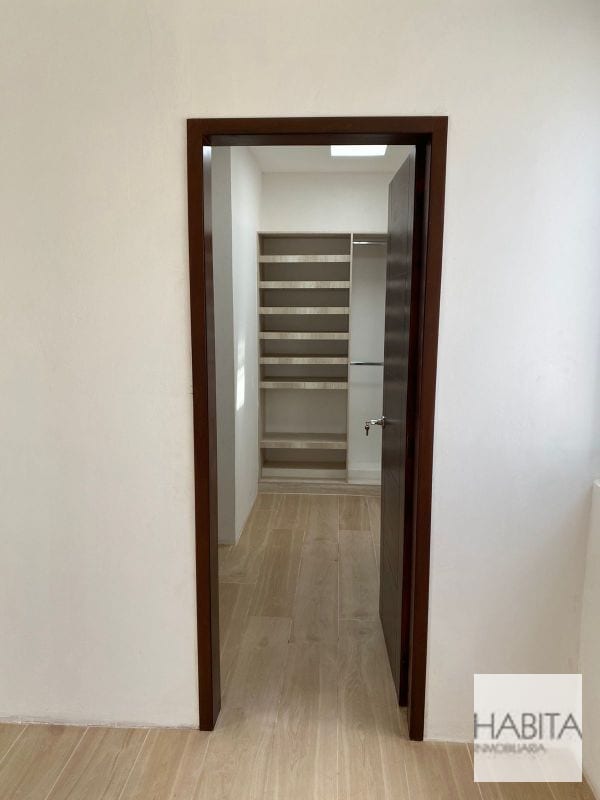 Casa en Renta en La Fontana — Casa en Venta en Carretera a El Salvador, Guatemala, Ciudad — foto 9 de 13
