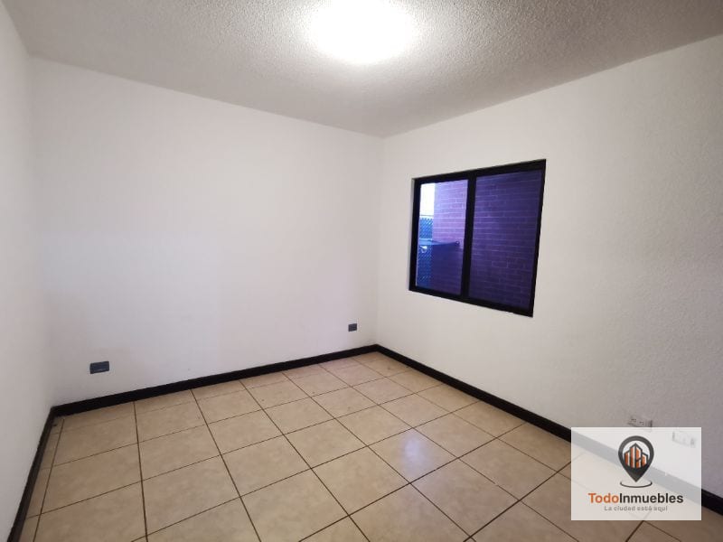 Casa en Venta en Portal de San Isidro 3 — Casa en Venta en Portal de San Isidro III, Zona 16, Guatemala, Ciudad — foto 10 de 13