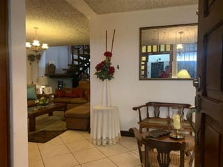 LINDA CASA EN JARDINES DE LA ASUNCION SUR ZONA 5 fuera de garita — Casa en Venta en Jardines de La Asunción, Zona 5, Guatemala, Ciudad — miniatura 4 de 16