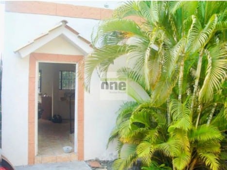 Iztapa Escuintla Alquilo casa de 2 niveles — Casa en Alquiler en Iztapa, Escuintla — foto 1 de 3