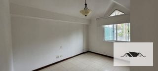 EN RENTA CASA ZONA 14 LA CAÑADA 325 mts2 — Casa en Alquiler en La Cañada, Zona 14, Guatemala, Ciudad — miniatura 8 de 17