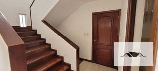 EN RENTA CASA ZONA 14 LA CAÑADA 325 mts2 — Casa en Alquiler en La Cañada, Zona 14, Guatemala, Ciudad — miniatura 6 de 17