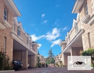 EN RENTA CASA ZONA 14 LA CAÑADA 325 mts2 — Casa en Alquiler en La Cañada, Zona 14, Guatemala, Ciudad — miniatura 1 de 17