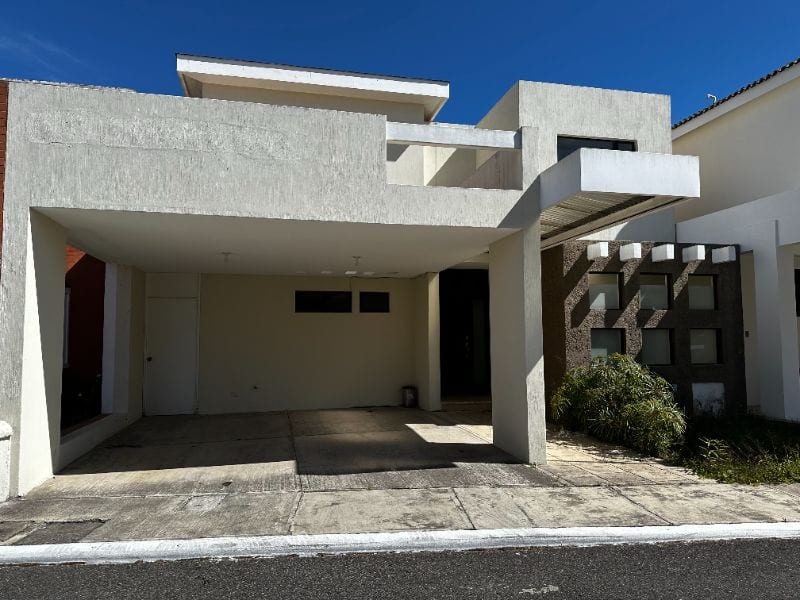 SUPER PRECIO — Casa en Venta en Santa Clara, Carretera a El Salvador, Guatemala, Ciudad — foto 4 de 6