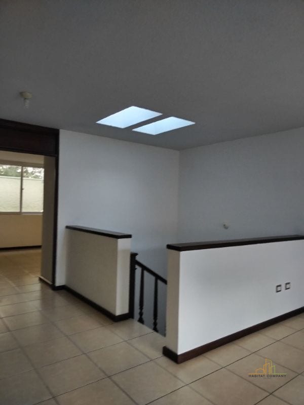 Casa en Residenciales Santa Monica Km 16.5 CAES entrada Olmeca Don Justo Fraijanes — Casa en Venta en Santa Monica III, Carretera a El Salvador, Guatemala, Ciudad — foto 6 de 6