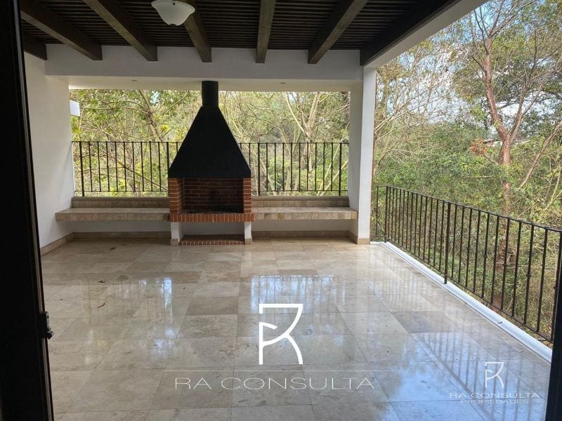 Venta Linda Casa en Encinos de Cayala Zona 16 — Casa en Venta en Encinos de Cayala, Zona 16, Guatemala, Ciudad — foto 4 de 6