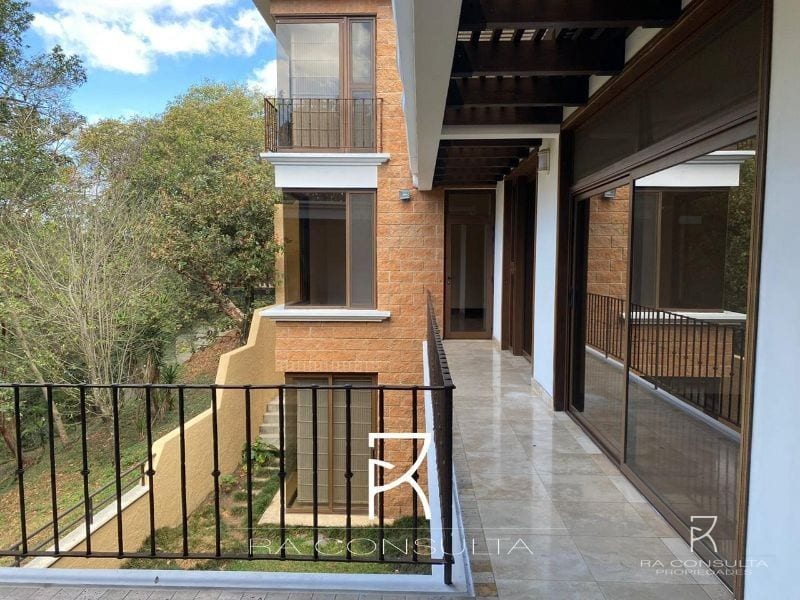 Venta Linda Casa en Encinos de Cayala Zona 16 — Casa en Venta en Encinos de Cayala, Zona 16, Guatemala, Ciudad — foto 5 de 6