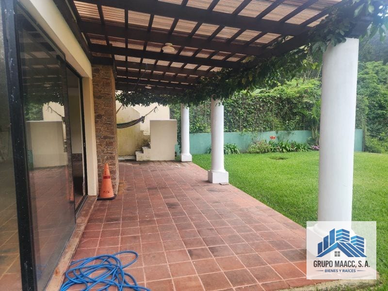 Vendo casa en Santa Rosalia  Carretera a el Salvador — Casa en Venta en Santa Rosalia La Laguna, Carretera a El Salvador, Guatemala, Ciudad — foto 9 de 16
