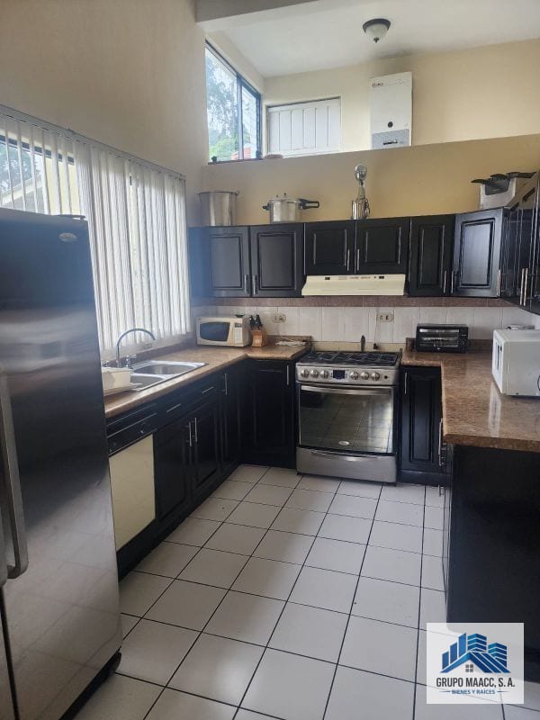 Vendo casa en Santa Rosalia  Carretera a el Salvador — Casa en Venta en Santa Rosalia La Laguna, Carretera a El Salvador, Guatemala, Ciudad — foto 2 de 16