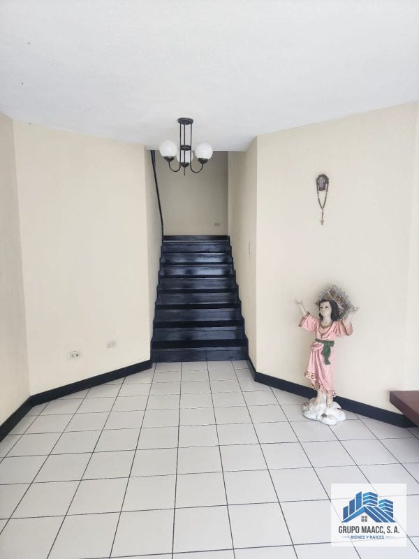 Vendo casa en Santa Rosalia  Carretera a el Salvador — Casa en Venta en Santa Rosalia La Laguna, Carretera a El Salvador, Guatemala, Ciudad — foto 4 de 16