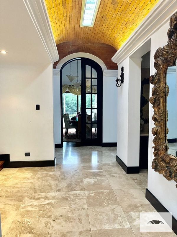 VENDO/RENTO CASA  AMUEBLADA EN KM 14.5 CARRETERA AL SALVADOR CONDOMINIO LA ESPAÑOLA  — Casa en Venta en km 11-15, Carretera a El Salvador, Guatemala, Ciudad — foto 1 de 17