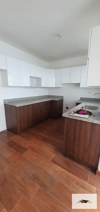 EN VENTA CASA NUEVA ZONA 16 HACIENDA REAL DENTRO DE CONDOMINIO — Casa en Venta en Hacienda Real, Zona 16, Guatemala, Ciudad — miniatura 4 de 15