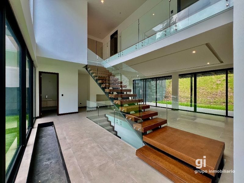 Hermosa Casa en Venta en San Miguel Buenavista — Casa en Venta en Santa Catarina Pinula, Guatemala, Ciudad — foto 1 de 17