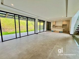 Hermosa Casa en Venta en San Miguel Buenavista — Casa en Venta en Santa Catarina Pinula, Guatemala, Ciudad — miniatura 15 de 17