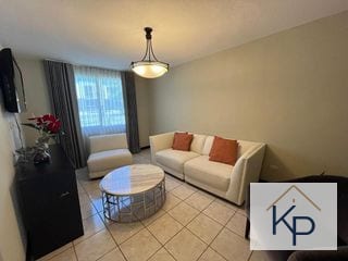 Bonita casa en venta carretera a san José Pinula — Casa en Venta en Carretera a El Salvador, Guatemala, Ciudad — miniatura 2 de 16