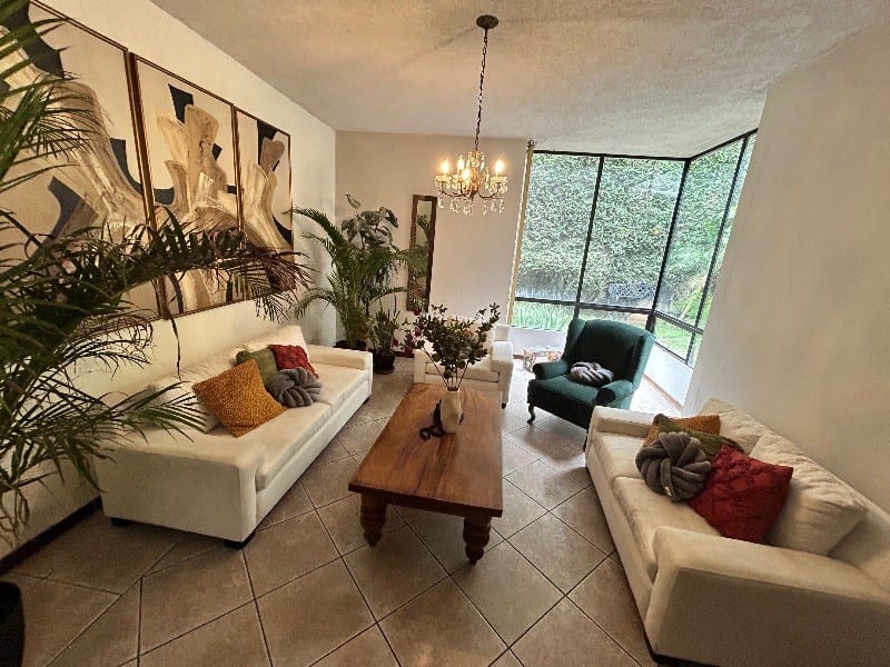 Casa en venta Las Charcas zona 11 — Casa en Venta en Zona 11, Guatemala, Ciudad — foto 1 de 11