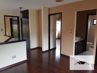 En Venta Casa Zona 16, Villas Suiza — Casa en Venta en Zona 16, Guatemala, Ciudad — miniatura 13 de 16