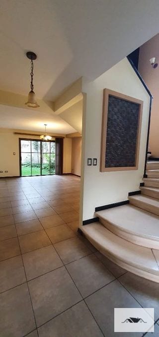 En Venta Casa Zona 16, Villas Suiza — Casa en Venta en Zona 16, Guatemala, Ciudad — miniatura 10 de 16