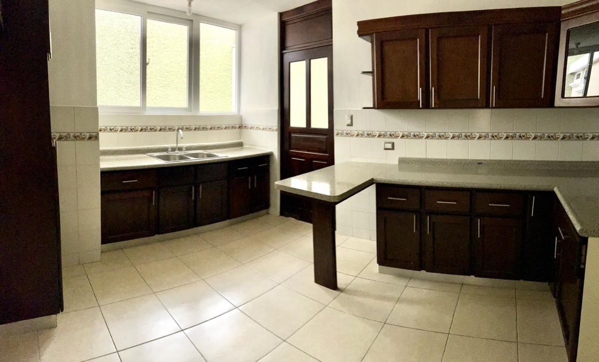 CASA VENTA SANTA MÓNICA — Casa en Venta en Santa Monica II, Carretera a El Salvador, Guatemala, Ciudad — foto 1 de 10