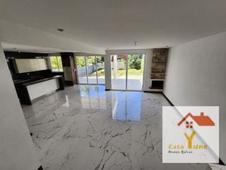 Casa en venta La Fontana Carretera Al Salvador km 25 Fraijanes — Casa en Venta en La Fontana I, Carretera a El Salvador, Guatemala, Ciudad — miniatura 10 de 12