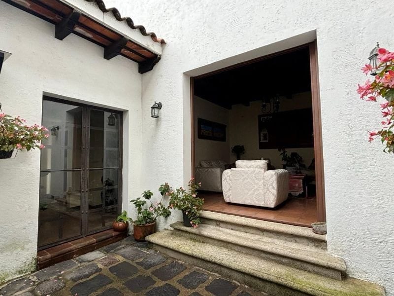 ALQUILER CASA AMUEBLADA EN ANTIGUA GUATEMALA — Casa en Alquiler en Antigua, Sacatepéquez — foto 1 de 16
