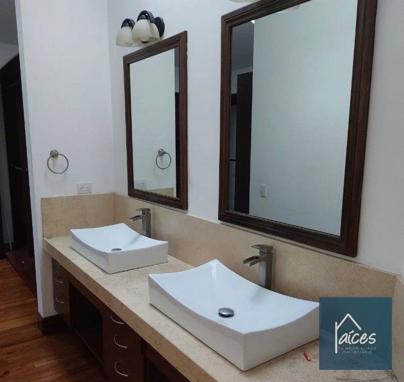 Casa en venta ENCINOS 3, zona 16 Cayalá — Casa en Venta en Encinos de Cayala III, Zona 16, Guatemala, Ciudad — foto 6 de 12