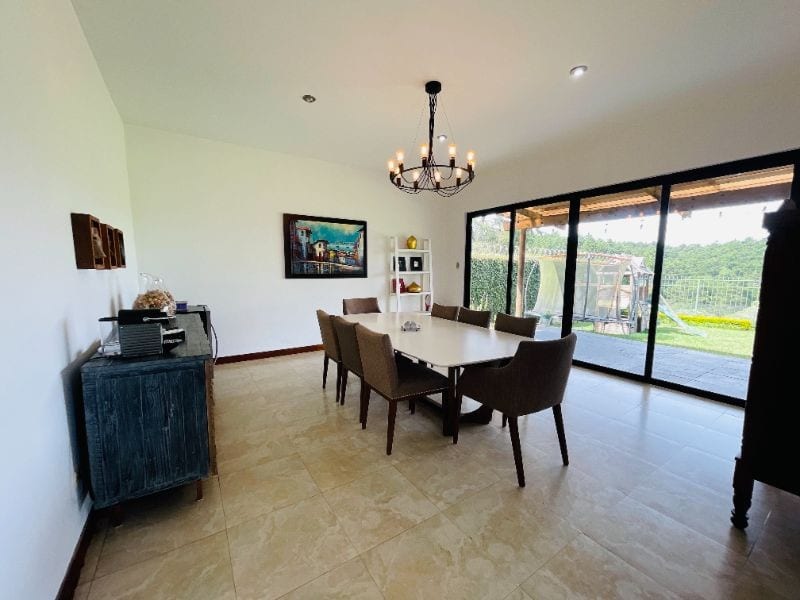 CASA MODERNA CON JARDIN - 3 HAB/ CONDOMINIO KM 21.5 — Casa en Venta en Carretera a El Salvador, Guatemala, Ciudad — foto 10 de 17