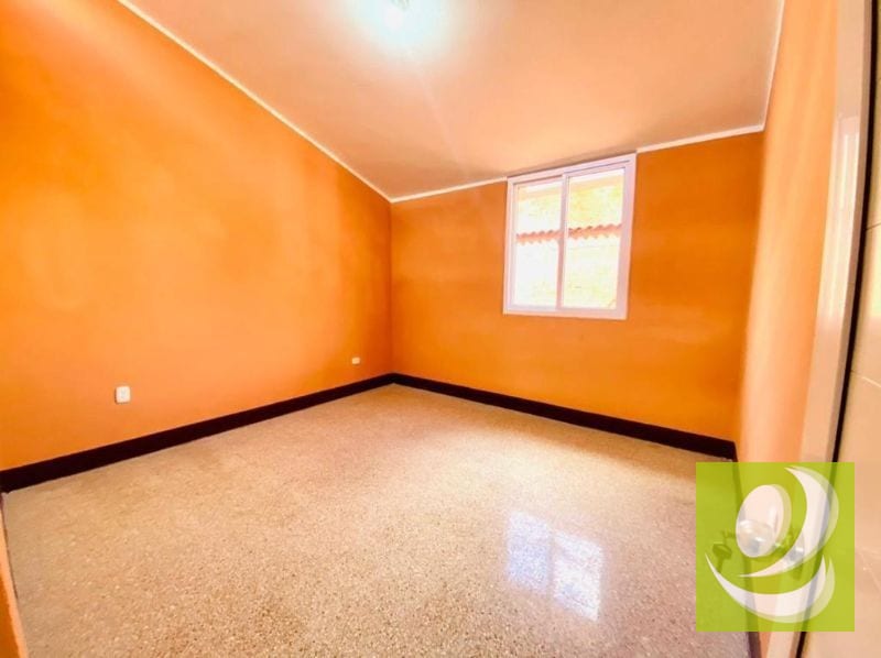 ATENCIÓN INVERSIONISTA VENTO 5 CASAS CON AMPLIO TERRENO EN CHIQUIMULA CENTRO — Casa en Venta en Chiquimula, Chiquimula — foto 4 de 12