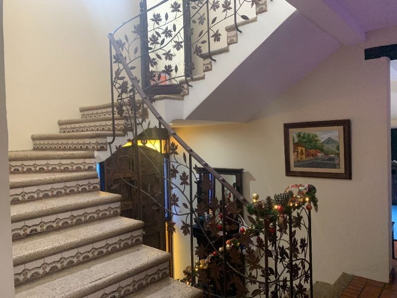 LA FORESTA HERMOSA CASA CON ESTILO ANTIGÙEÑO — Casa en Venta en La Foresta, Carretera a El Salvador, Guatemala, Ciudad — foto 15 de 17