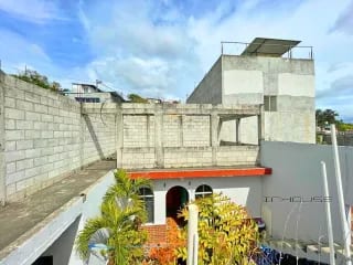 CASA EN VENTA EN VILLA NUEVA DE TRES NIVELES — Casa en Venta en Villa Nueva, Guatemala, Ciudad — miniatura 2 de 8