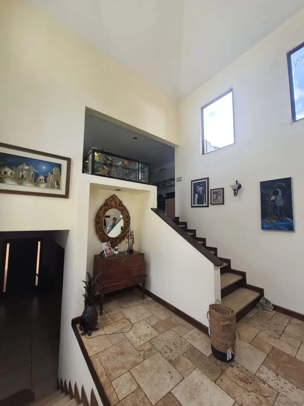 Casa en Venta  grande y linda en Paisajes de San Antonio, CAES — Casa en Venta en San Antonio, Carretera a El Salvador, Guatemala, Ciudad — foto 14 de 15