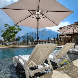 Los Franciscanos | Antigua - Casas modernas con acabados de lujo en PRE VENTA, enganche fraccionado — Casa en Venta en Alotenango, Sacatepéquez — miniatura 5 de 16