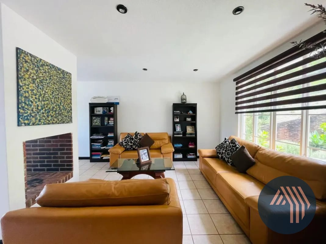 VENTA DE AMPLIA CASA - ALTA VISTA CLUB, SAN JOSÉ PINULA — Casa en Venta en Carretera a El Salvador, Guatemala, Ciudad — foto 3 de 10