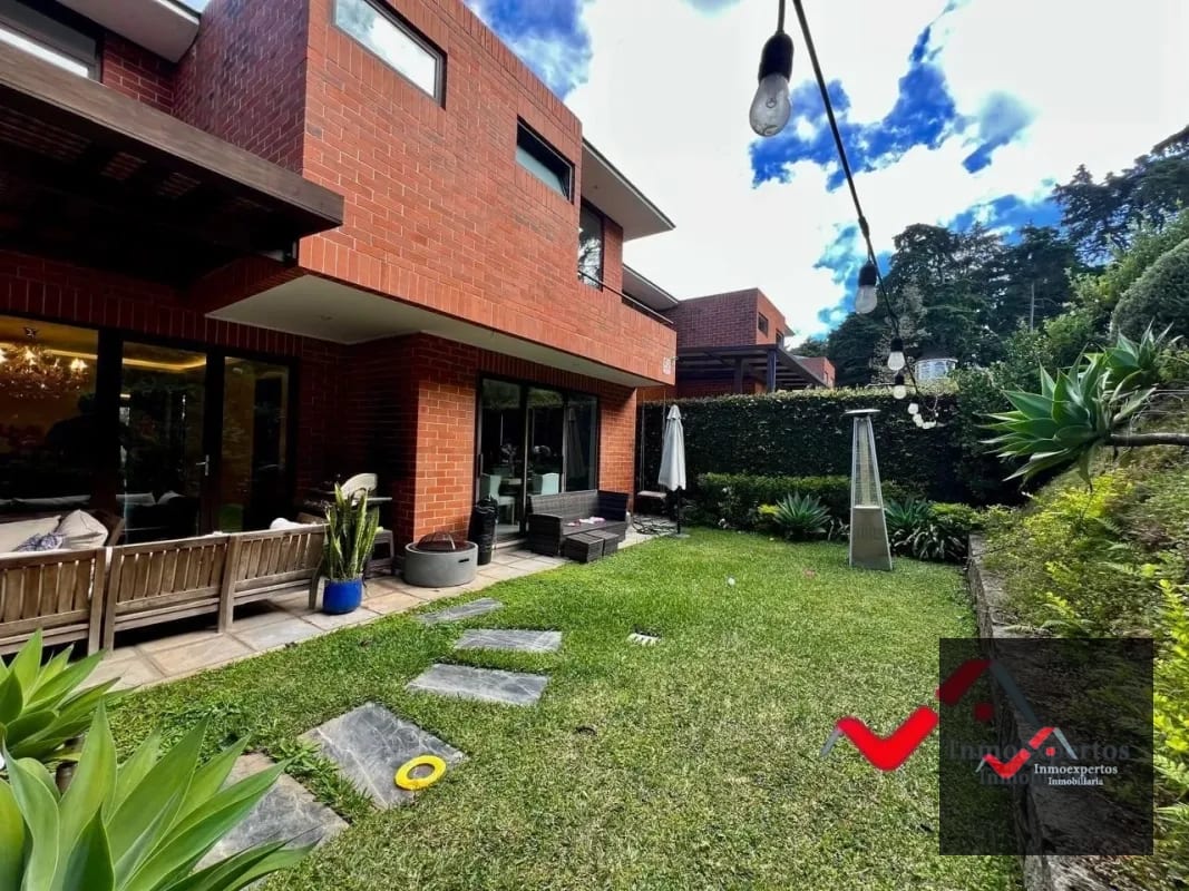 CASA EN VENTA CARRETERA A EL SALVADOR KM 15 — Casa en Venta en Carretera a El Salvador, Guatemala, Ciudad — foto 1 de 17