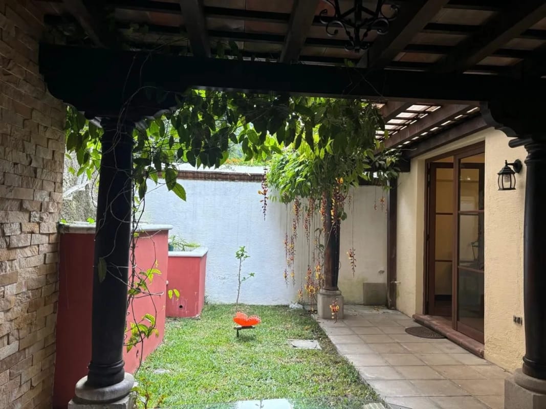ALQUILER CASA AMUEBLADA A POCOS PASOS DEL CASCO DE ANTIGUA — Casa en Alquiler en Antigua, Sacatepéquez — foto 15 de 15