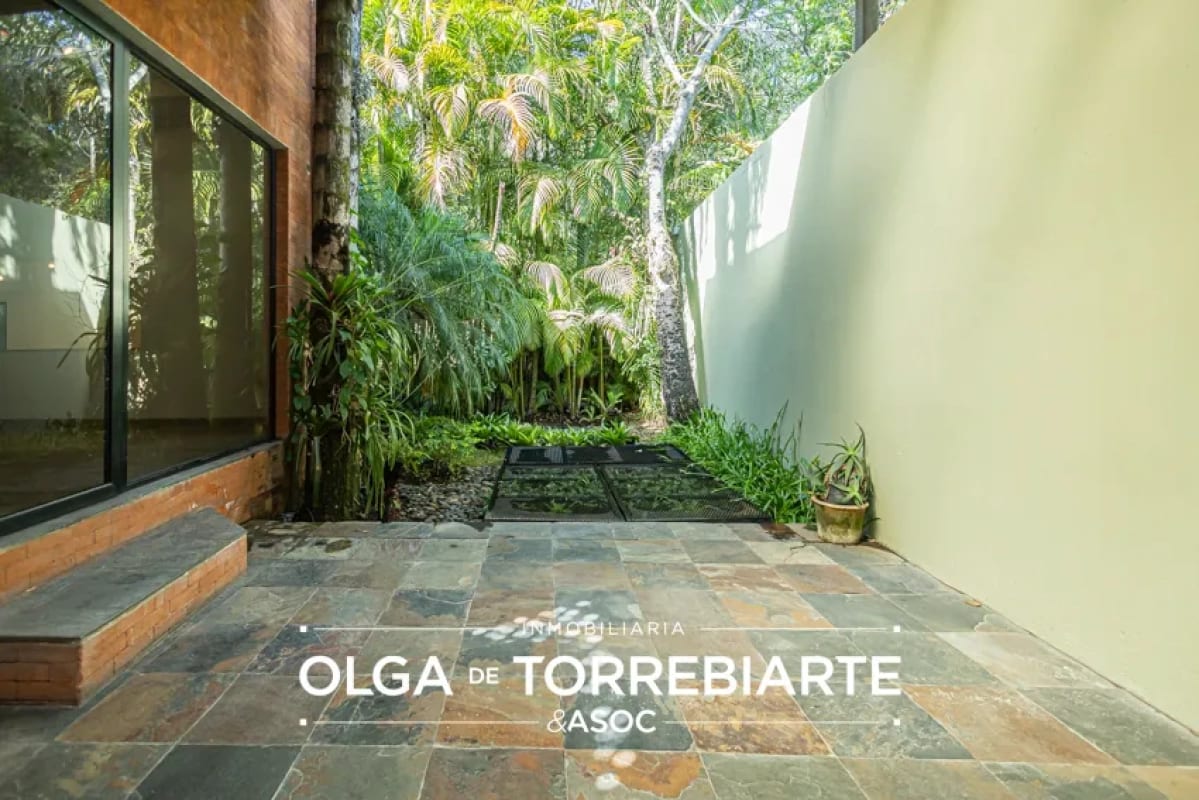 Casa en Condominio Concepción Las Lomas, Zona 16 — Casa en Alquiler en Zona 16, Guatemala, Ciudad — foto 2 de 15
