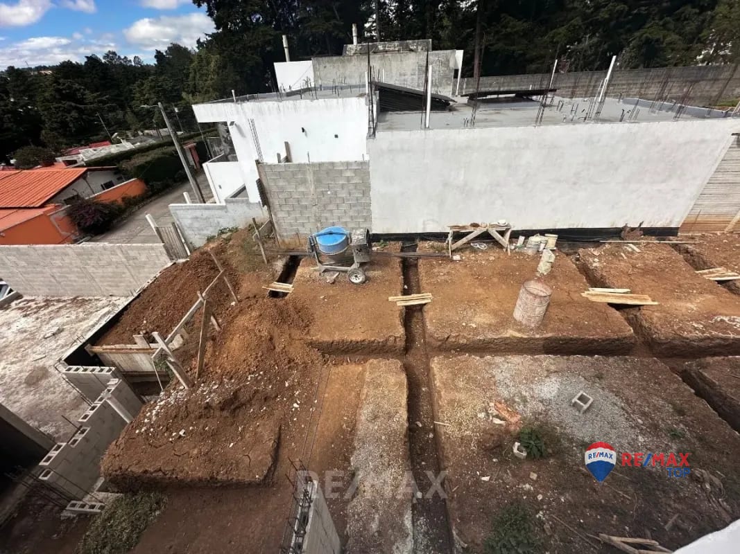 CASA EN CONSTRUCCIÓN EN COND. ARRAZOLA,CAES — Casa en Venta en Arrazola II, Carretera a El Salvador, Guatemala, Ciudad — foto 3 de 6