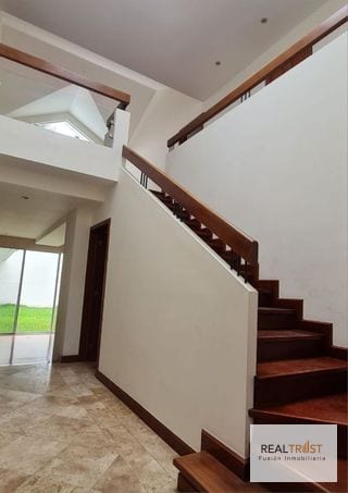 VENDO CASA EN PORTAL DEL BOSQUE KM. 22 CARRETERA AL SALVADOR — Casa en Venta en Portal del Bosque, Carretera a El Salvador, Guatemala, Ciudad — miniatura 2 de 17